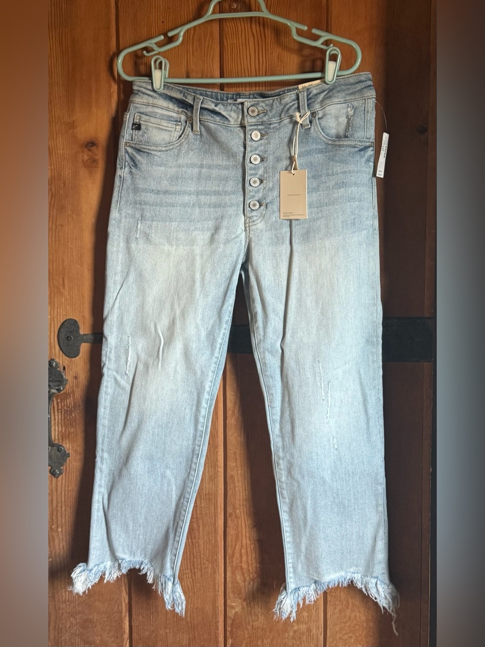 KanCan Woman’s Relaxed Button-Fly Jeans 30x25 High Rise Straight Crop New Tags!